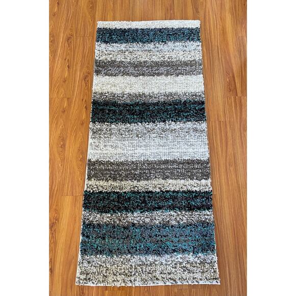 NWOT Gorgeous Area Rug 2.6’ x 6’ Long - Picture 2 of 7